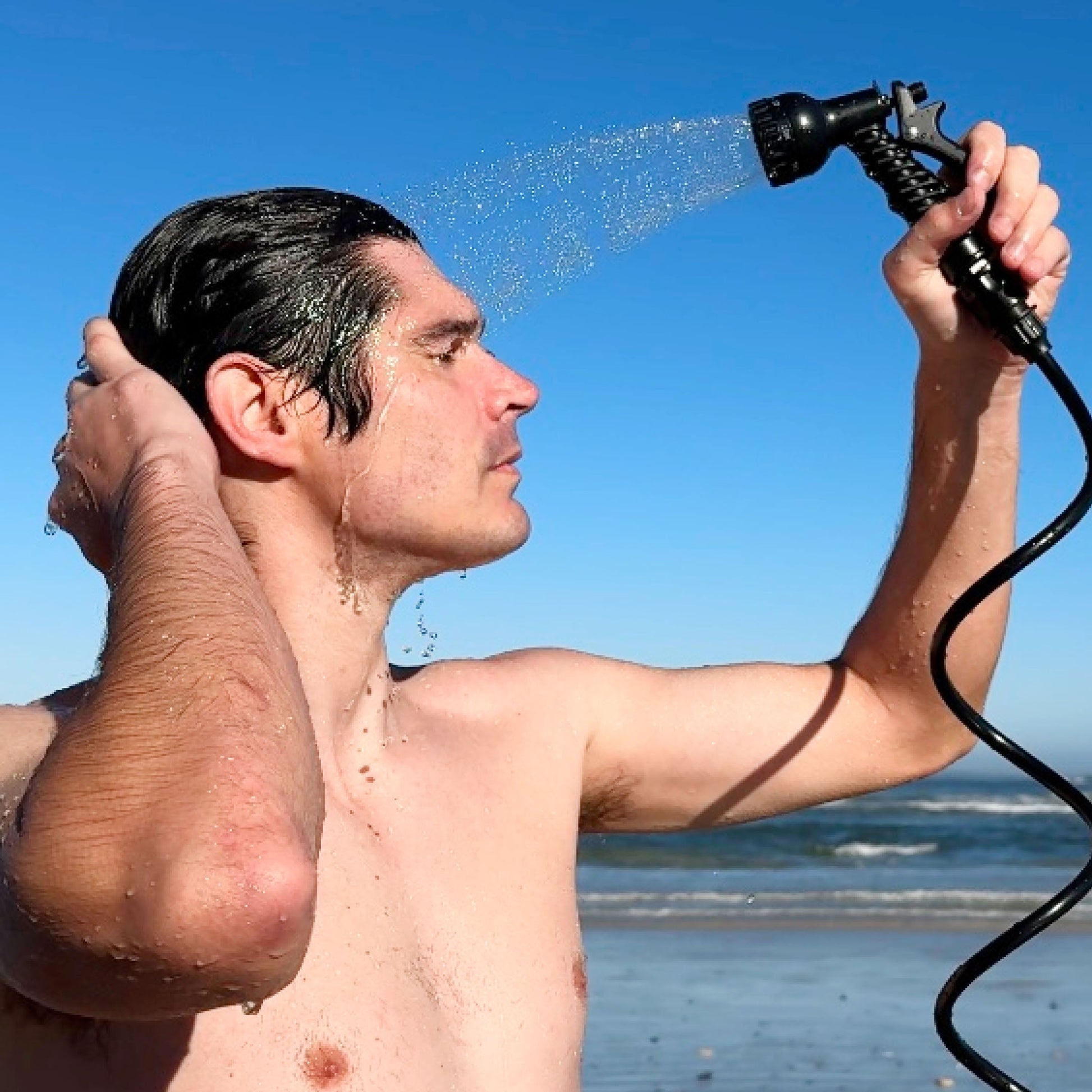 the-surfer-dude-bundle-x2 0000_Portable_shower_2.1gal_geometric_9.jpg