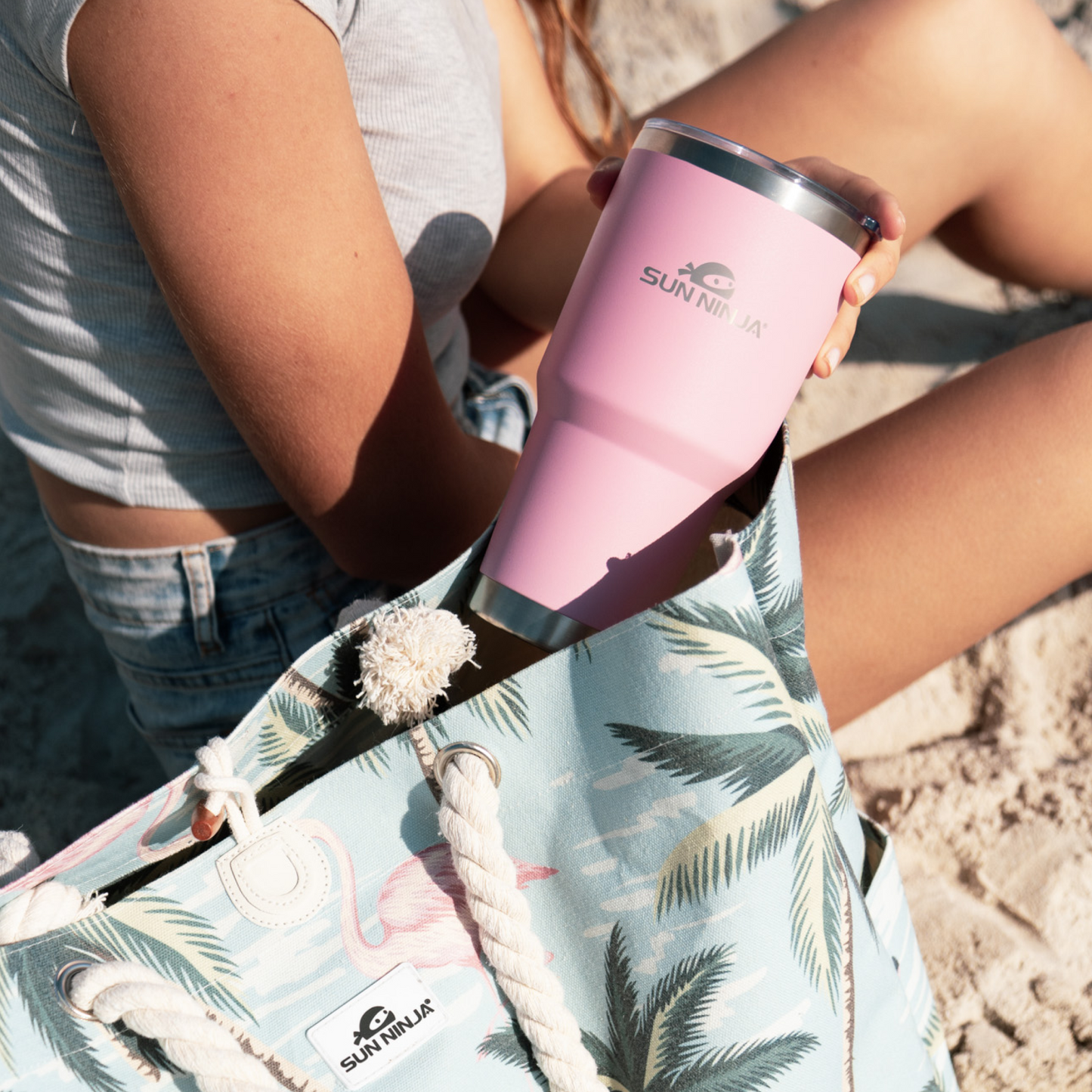 30-oz-tumbler-m4 30oz_tumbler_pink_5.png
