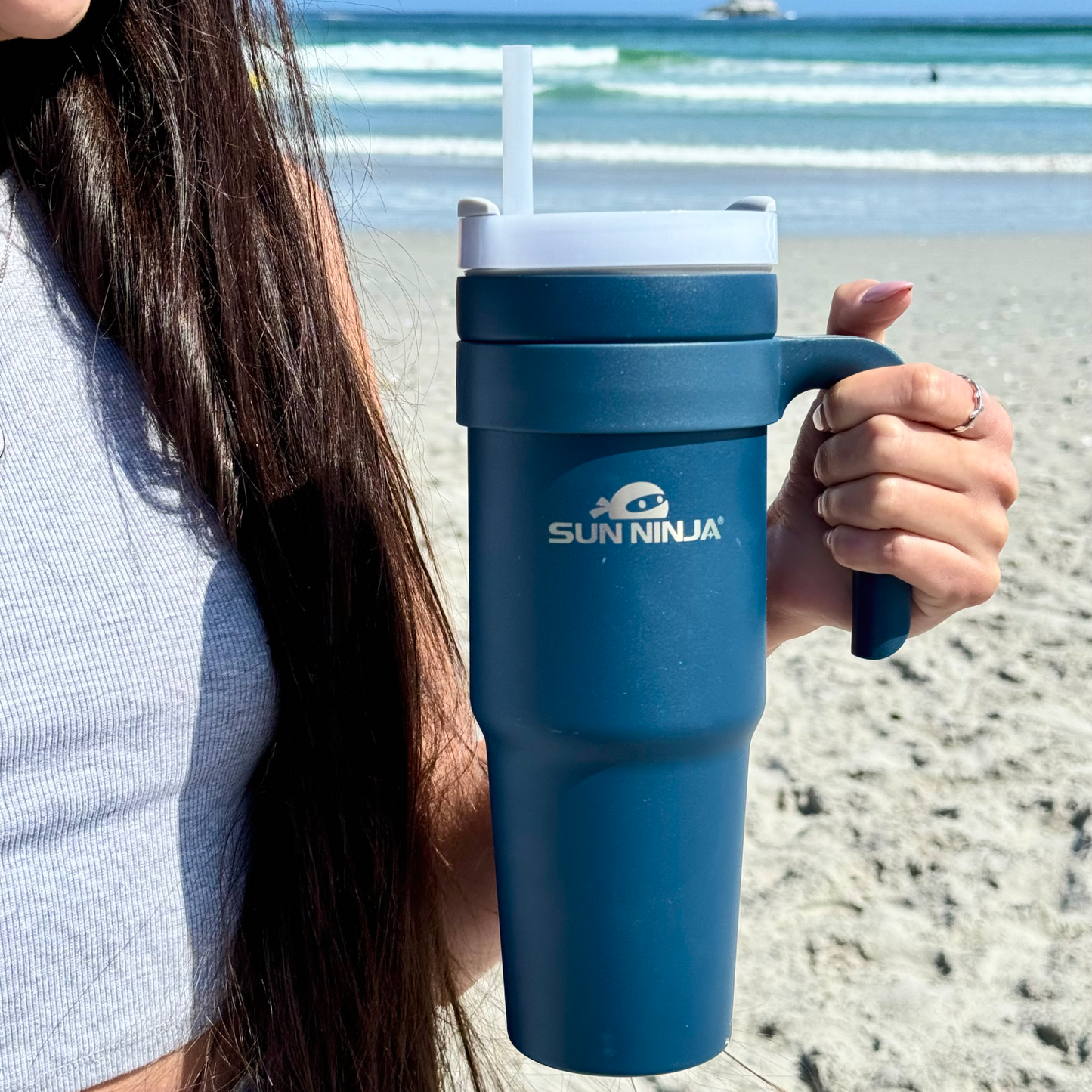 40-oz-travel-mug-h8 40oz_travel_mug_navy_7.png