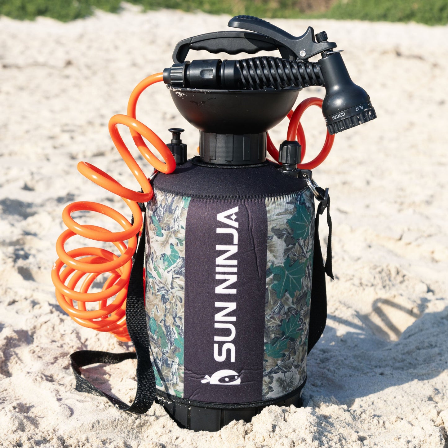 portable-shower-1-3-gallon-v7 8_0009_Portable_shower_1.3gal_camo_9.jpg
