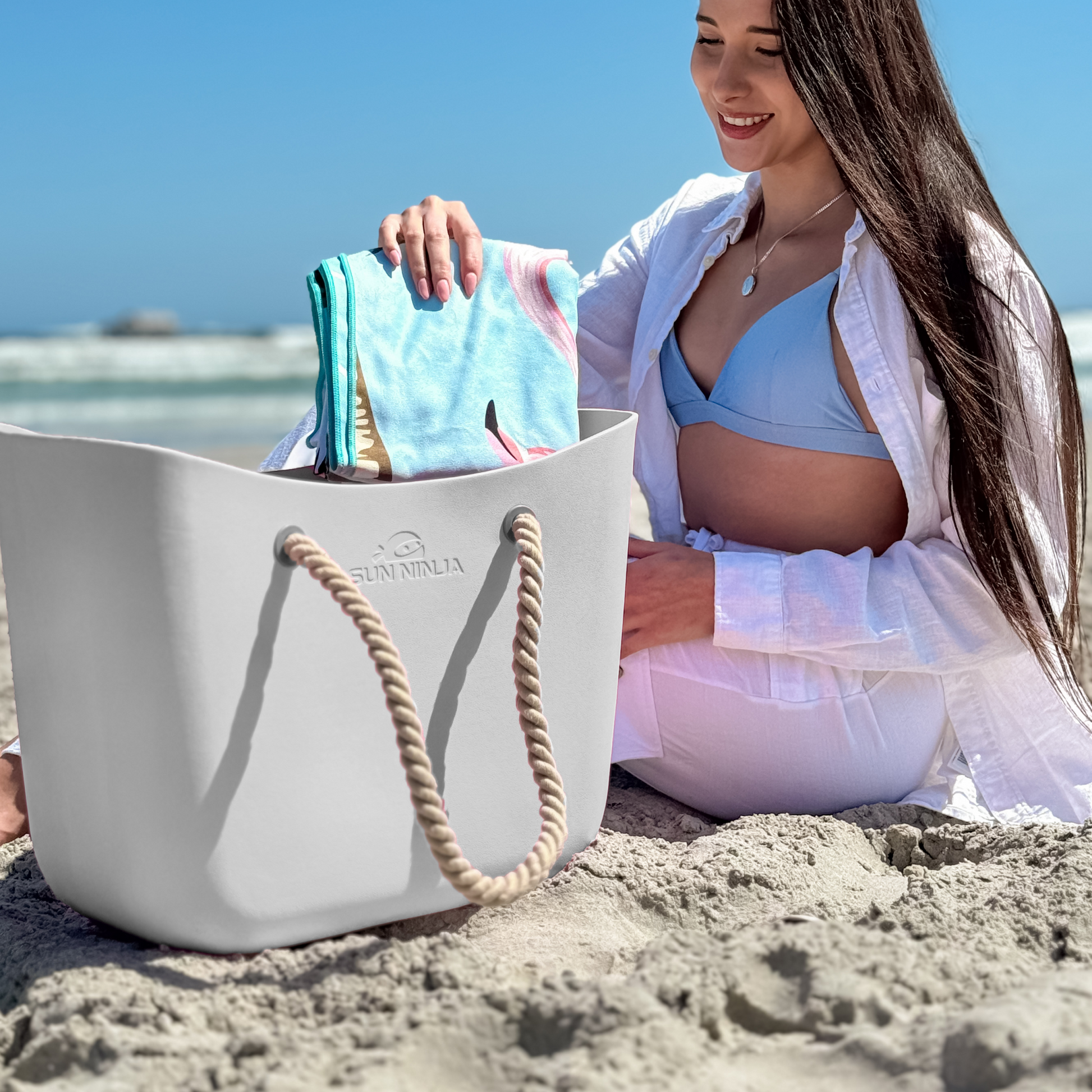 rubber-beach-tote-q0 Sun-Ninja-rubber_tote_gray_7.png