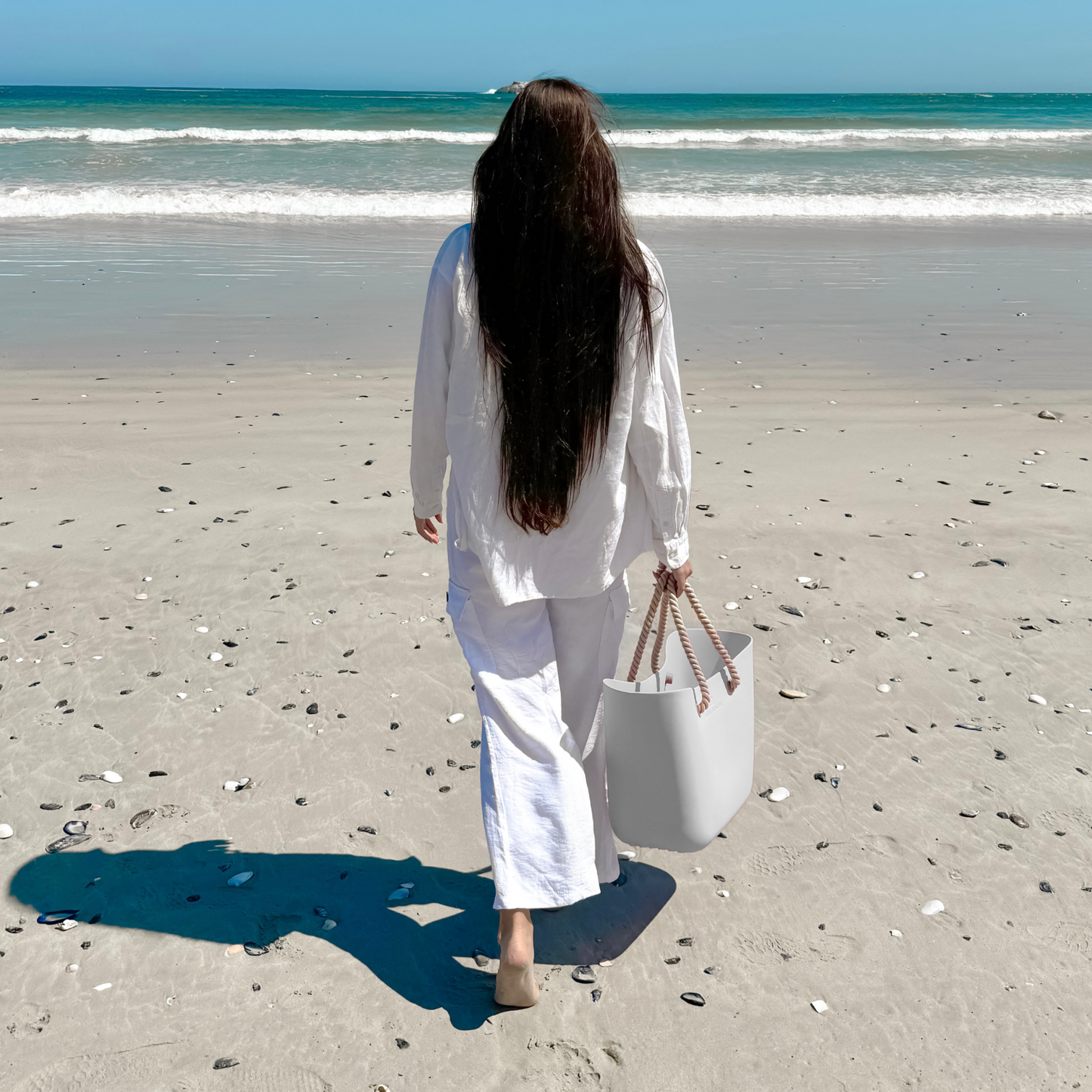 rubber-beach-tote-q0 Sun-Ninja-rubber_tote_gray_8.png