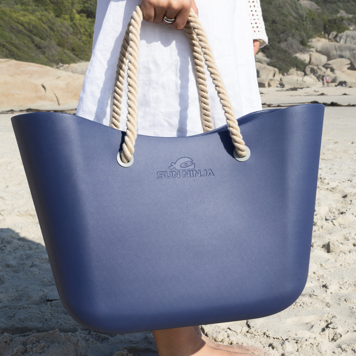 rubber-beach-tote-q0 Sun-Ninja-rubber_tote_navy_7.png