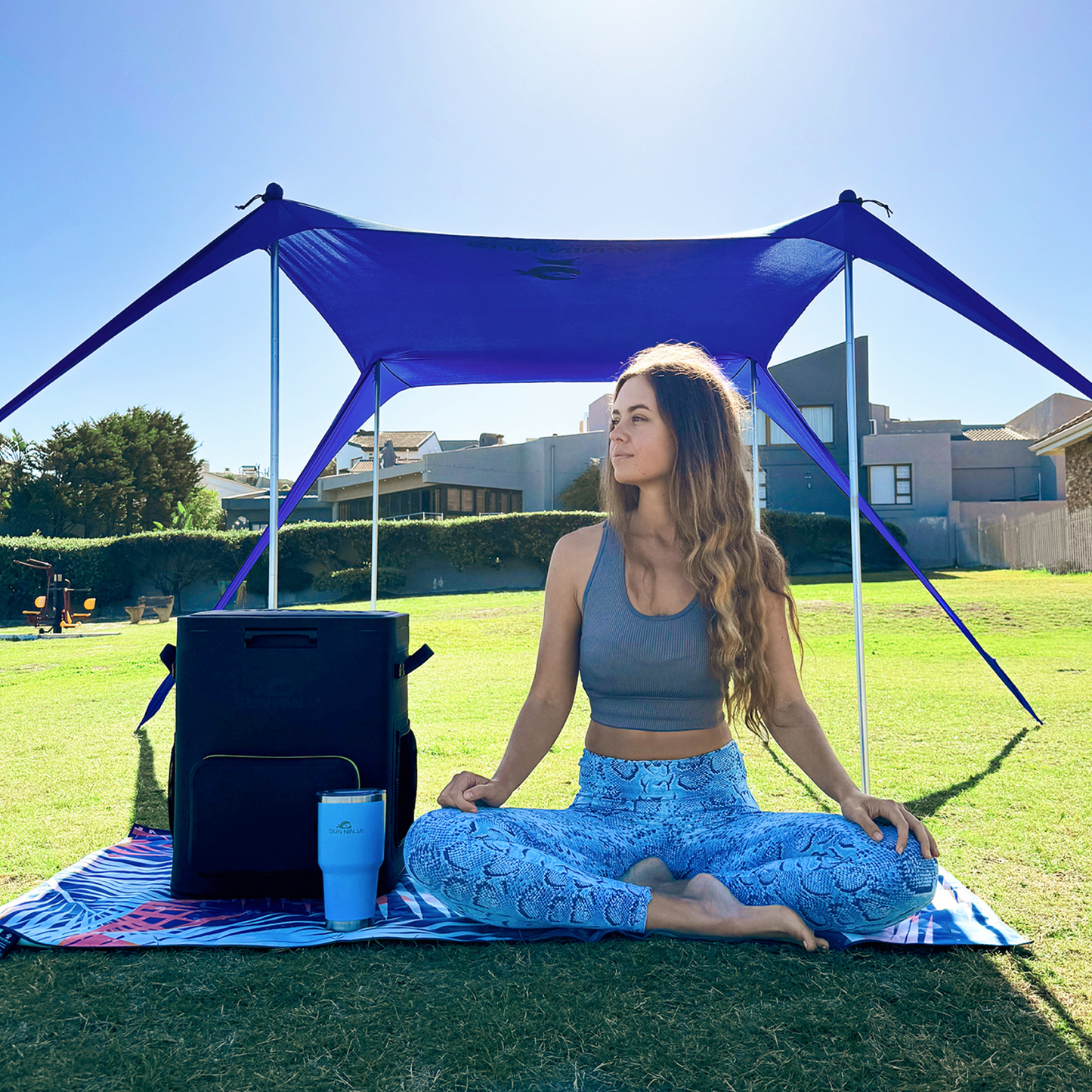 beach-tent-2-person-o1 Sun-Ninja_2_person_tent_navy_5.png