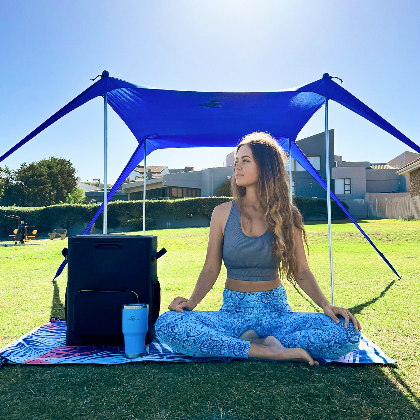 beach-tent-2-person-s7 Sun-Ninja_2_person_tent_royal-blue_5.png