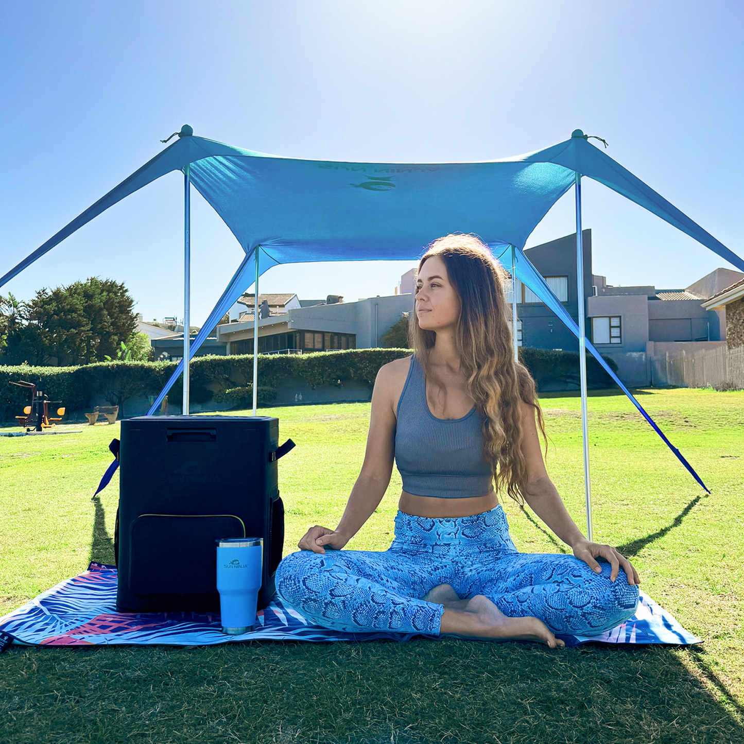 beach-tent-2-person-o1 Sun-Ninja_2_person_tent_turquoise_6.png