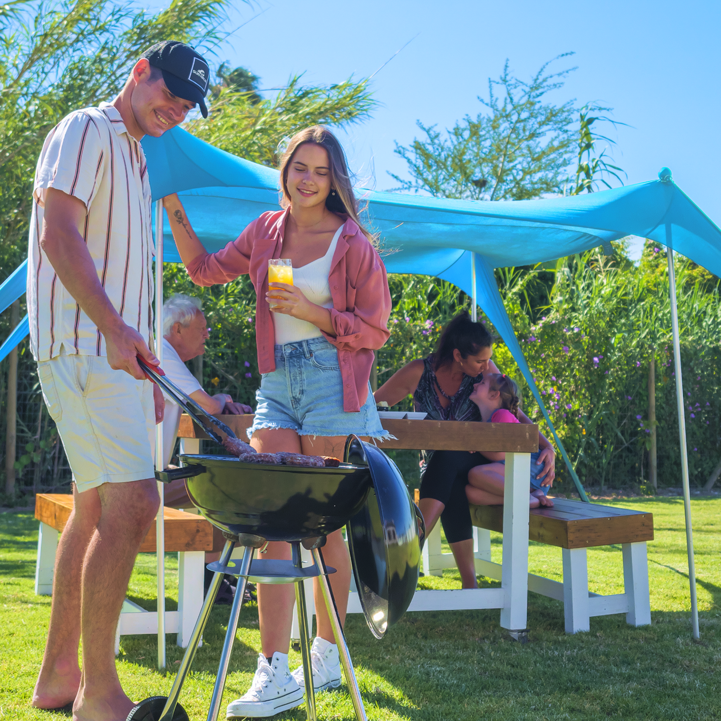 beach-tent-4-person-h3 Sun-Ninja_4_person_tent_turquoise_8.png